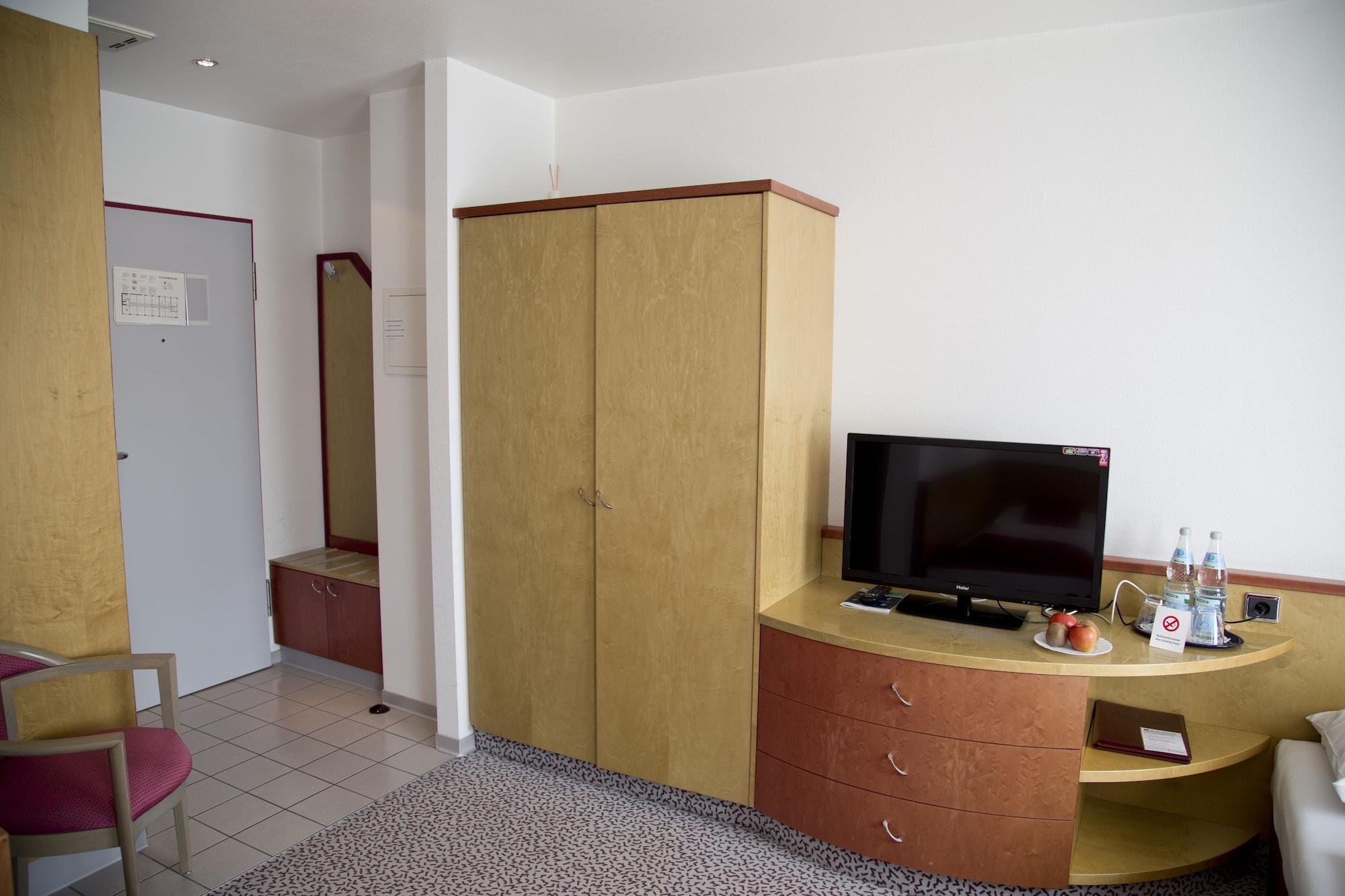 אולם Leomar Hotel מראה חיצוני תמונה