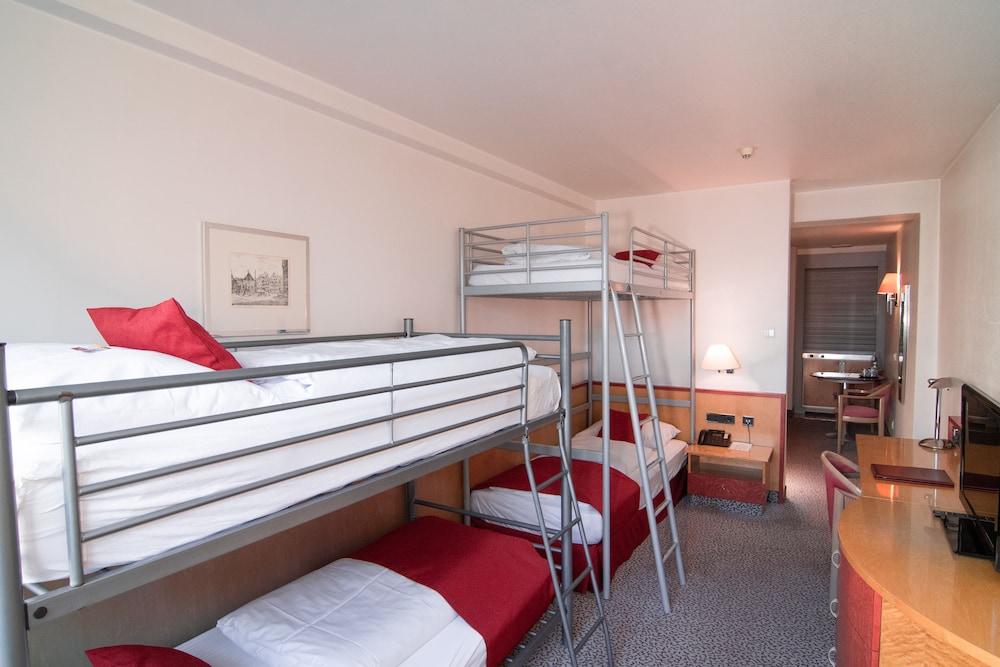 אולם Leomar Hotel מראה חיצוני תמונה