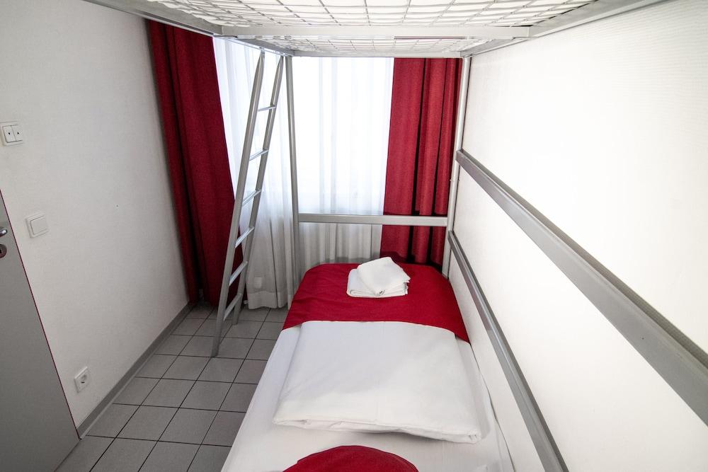 אולם Leomar Hotel מראה חיצוני תמונה